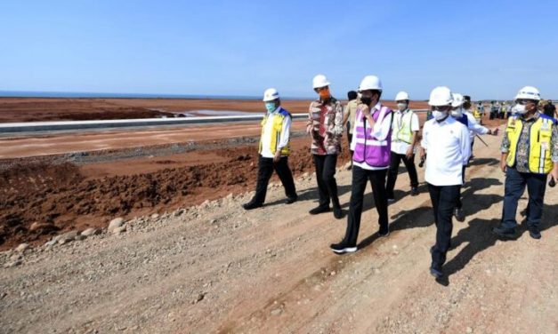 Tinjau KIT Batang, Presiden: Kawasan Ini Akan Menyerap Banyak Tenaga Kerja dan Gerakkan Ekonomi Nasional