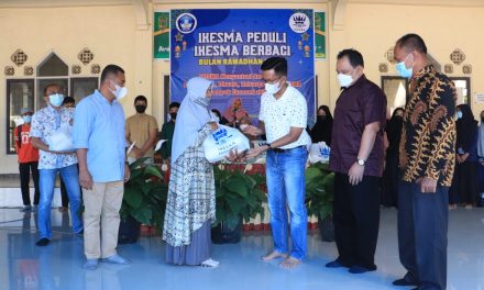 Ikesma Peduli,  Alumni Salurkan Bantuan 500 Sembako  Untuk Masyarakat Kurang Mampu dan Anak Yatim