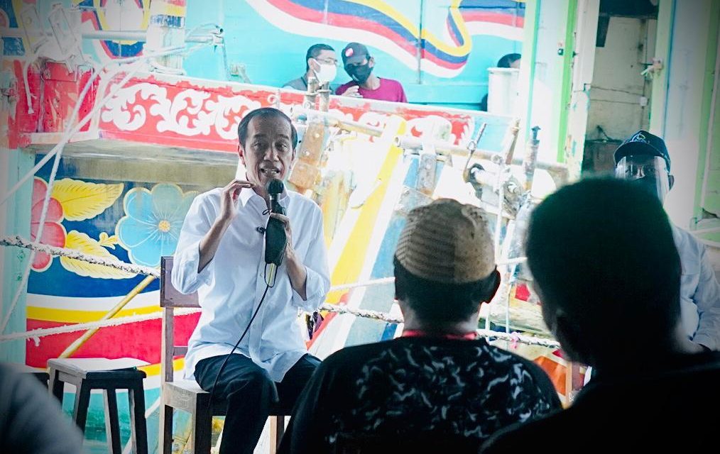 Kunjungi PPDI Brondong, Presiden Jokowi Berdialog dengan para Nelayan