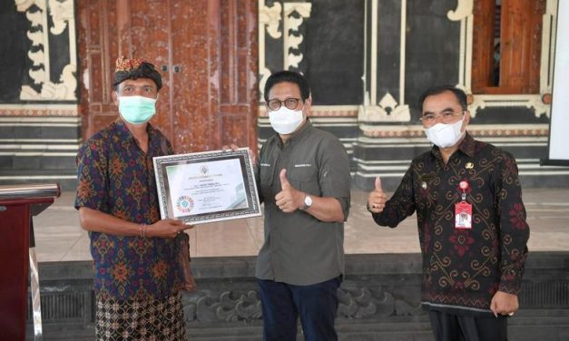 Sambangi Tabanan, Gus Menteri: BUMDes Kunci Pemulihan Ekonomi