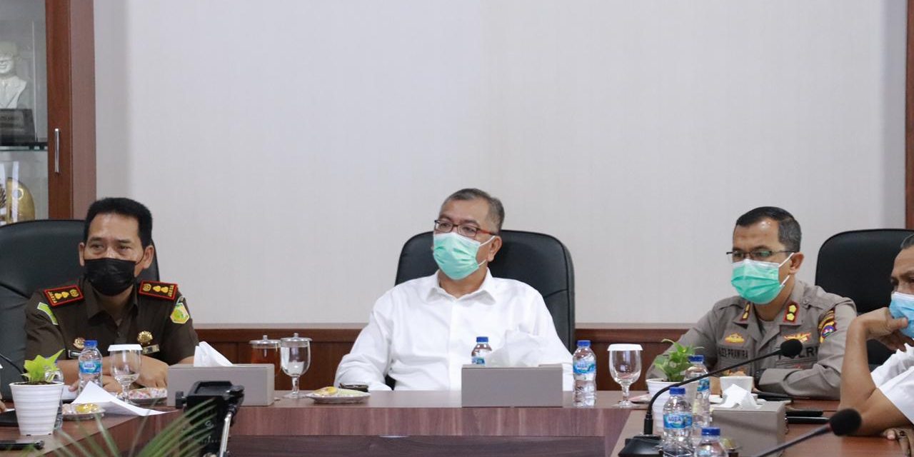 Ketua Satgas Covid Kota Payakumbuh Riza Falepi Lakukan Rakor dengan Forkopimda