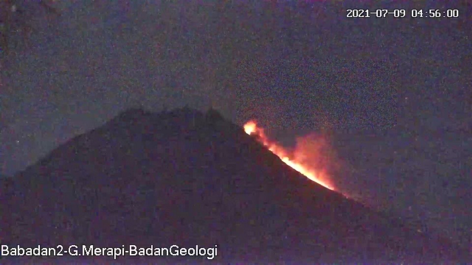 Gunung Merapi Luncurkan Awan Panas Guguran Hingga 1,1 km