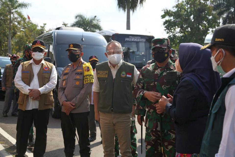 Ketua Satgas COVID-19 Tinjau Kesiapan Wisma Jalak Harupat untuk Isolasi