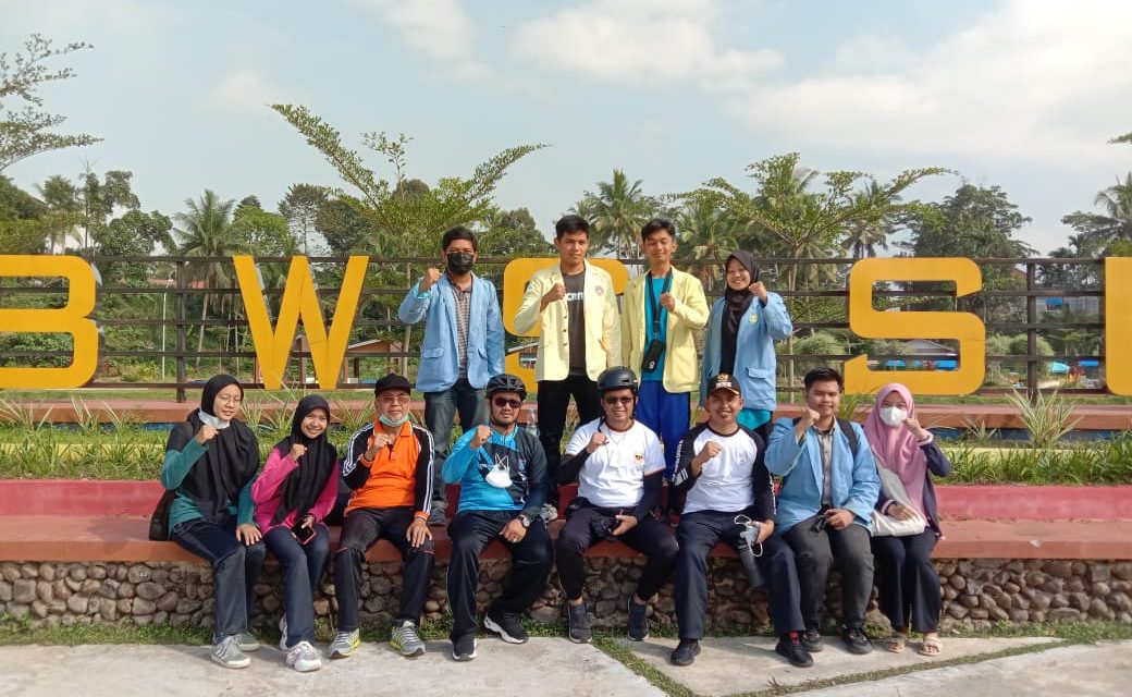 Sepeda Santai Hiasi Penutupan Kegiatan Mahasiswa KKN UNP dan UNRI di Kota Payakumbuh