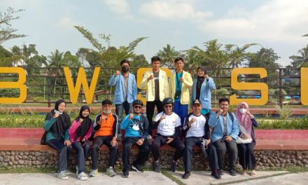 Sepeda Santai Hiasi Penutupan Kegiatan Mahasiswa KKN UNP dan UNRI di Kota Payakumbuh