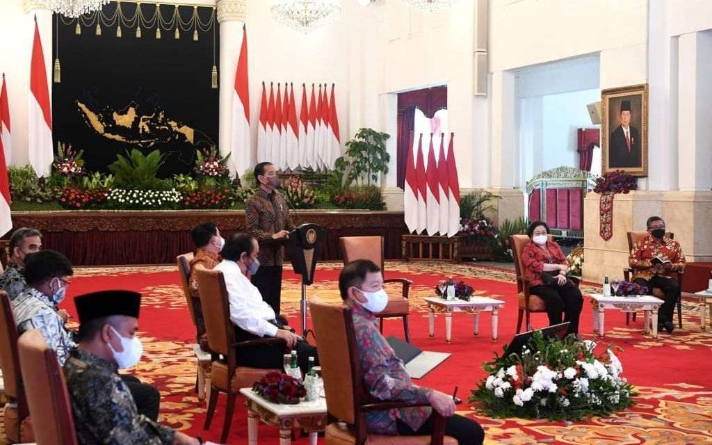 Sejumlah Indikator Ekonomi Positif, Presiden: Tetap Hati-Hati