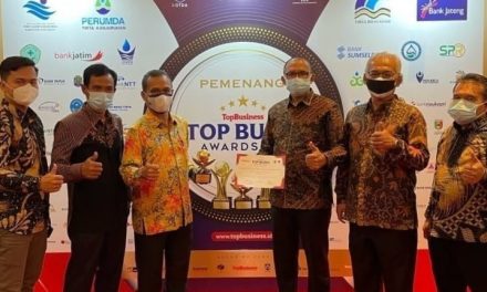 Perumda Tirta Sago Payakumbuh Raih TOP BUMD Award 2021