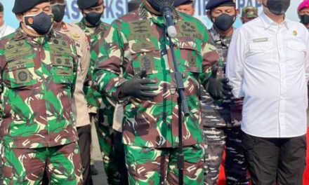Rektor IPDN Dampingi KSAL Terjunkan Satgas Vaksinasi COVID-19 Papua