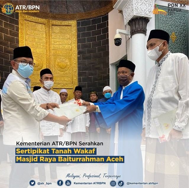 Kementerian ATR/BPN Serahkan Sertipikat Tanah Wakaf Masjid Raya Baiturrahman Aceh