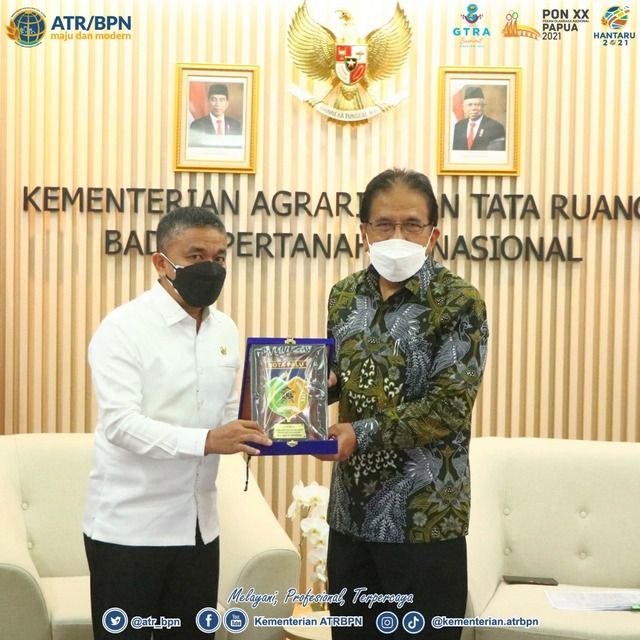 Menteri Agraria dan Tata Ruang/Kepala Badan Pertanahan Nasional menerima audiensi Wali Kota Palu