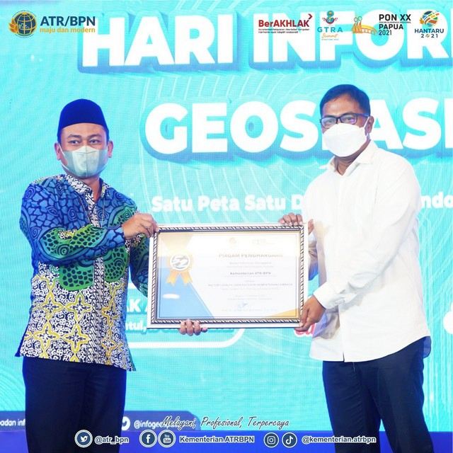 ATR/BPN menerima penghargaan Big Top Loyalty User Kategori Kementerian/Lembaga