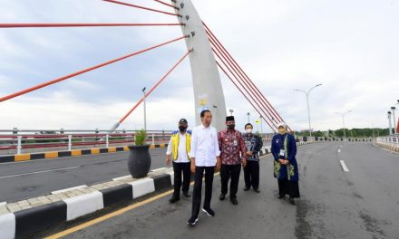 Resmikan Jembatan Sei Alalak, Presiden: Manfaatkan dengan Baik