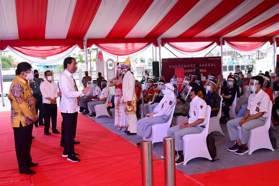 Presiden Joko Widodo Minta Percepatan Vaksinasi di Provinsi Kalimantan Selatan