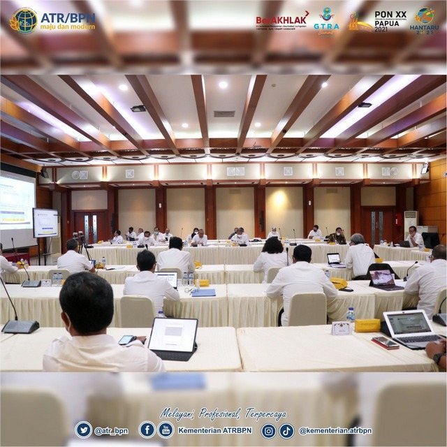 Jajaran Pimpinan Kementerian ATR/BPN mengikuti Rapim terbatas