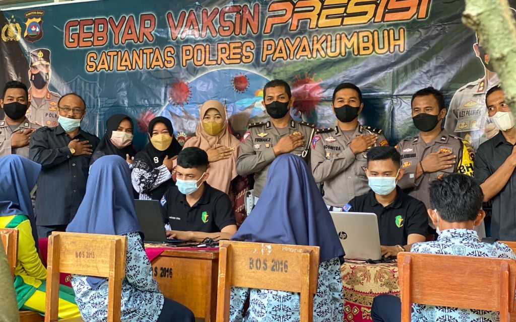 Kepsek Syafrida : Vaksinasi Di SMPN 9 Payakumbuh Sudah Mencapai 82 Persen