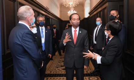 Investor Inggris Siap Tanamkan USD9,29 Miliar ke Indonesia