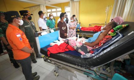 Kepala BNPB dan Menko PMK Tinjau Korban Terdampak APG di RSUD Pasirian