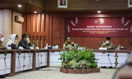 Mendagri Minta Pemda Aceh Penuhi Target Vaksinasi 70 Persen