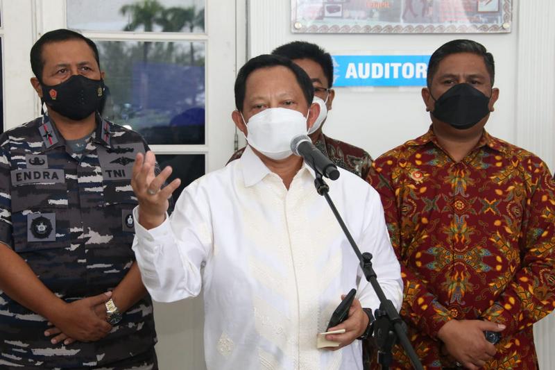Mendagri Minta Pemda Serius Percepat Vaksinasi