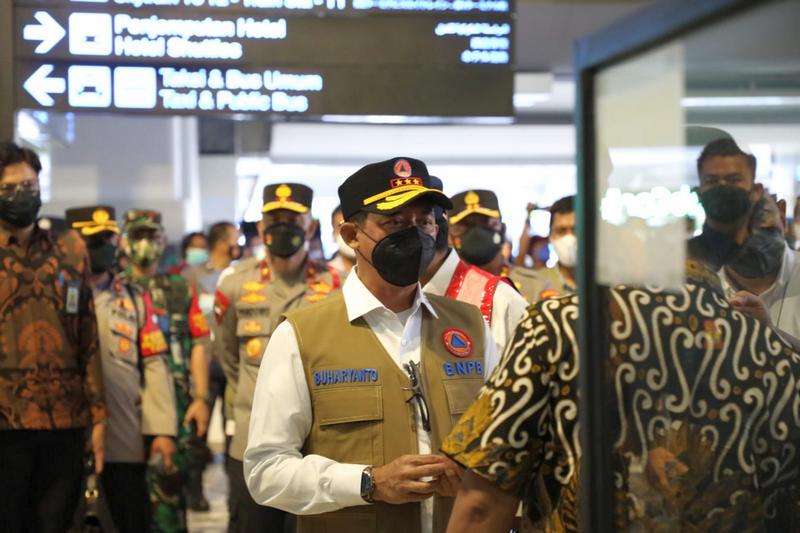 Tinjau Bandara Soekarno-Hatta, Ketua Satgas Pastikan Alur Kedatangan Dari Luar Negeri Berjalan Sesuai Aturan