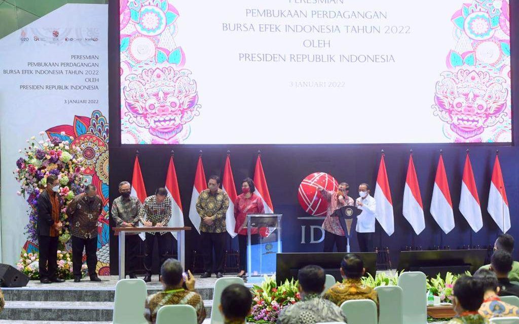 Buka Perdagangan BEI, Presiden Optimistis Berbagai Tantangan 2022 Bisa Dilalui