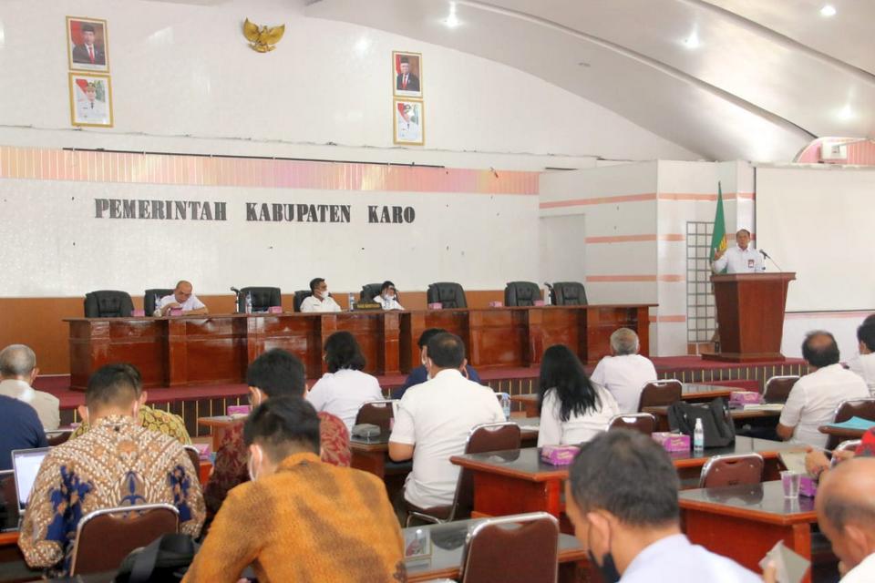 Kemendagri Dorong Percepatan Pembangunan Infrastruktur di Kabupaten Karo