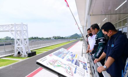 Presiden dan Ibu Iriana Tinjau Kesiapan Sirkuit Internasional Mandalika