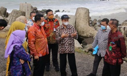 Tinjau Langsung Kondisi Tanjung Adikarto, Kemendagri Siap Jembatani Upaya Pembangunan Lanjutan