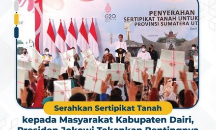 Serahkan Sertipikat Tanah kepada Masyarakat Kabupaten Dairi, Presiden Jokowi Tekankan Pentingnya Kepastian Hukum Hak Atas Tanah