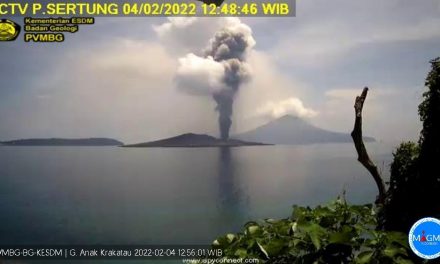 Gunungapi Anak Krakatau Erupsi 9 Kali, Masyarakat Diharapkan Tidak Berada di Radius 2 Kilometer