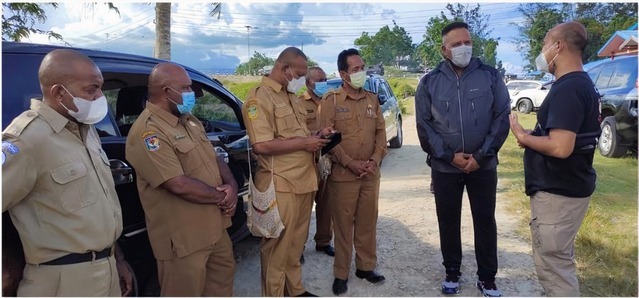 Dukung Percepatan Pembangunan Ekonomi di Skouw, BNPP Tinjau Tambak Air Payau dan Pabrik Pengolahan Sagu