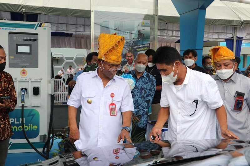 Dukung Ekosistem Kendaraan Listrik, PLN Tambah 2 SPKLU di Palu
