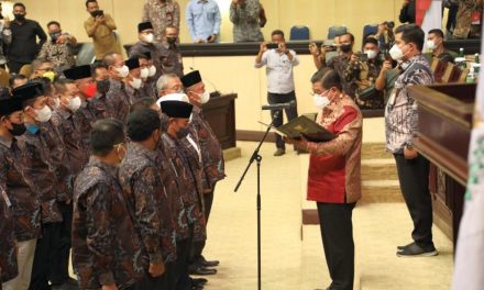 Sekjen Kemendagri Lantik DPN dan Komwil ADKASI Periode 2021-2026