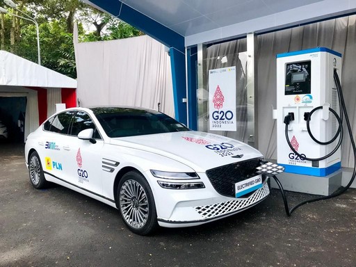 Mengenal SPKLU Ultra Fast Charging Pertama di RI, Cukup 30 Menit Isi Penuh Daya Kendaraan Listrik