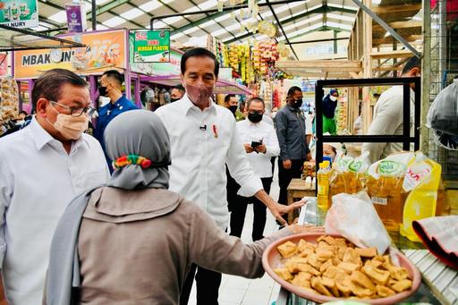 Jelang Ramadan, Presiden Cek Ketersediaan Bahan Pokok di Sejumlah Pasar