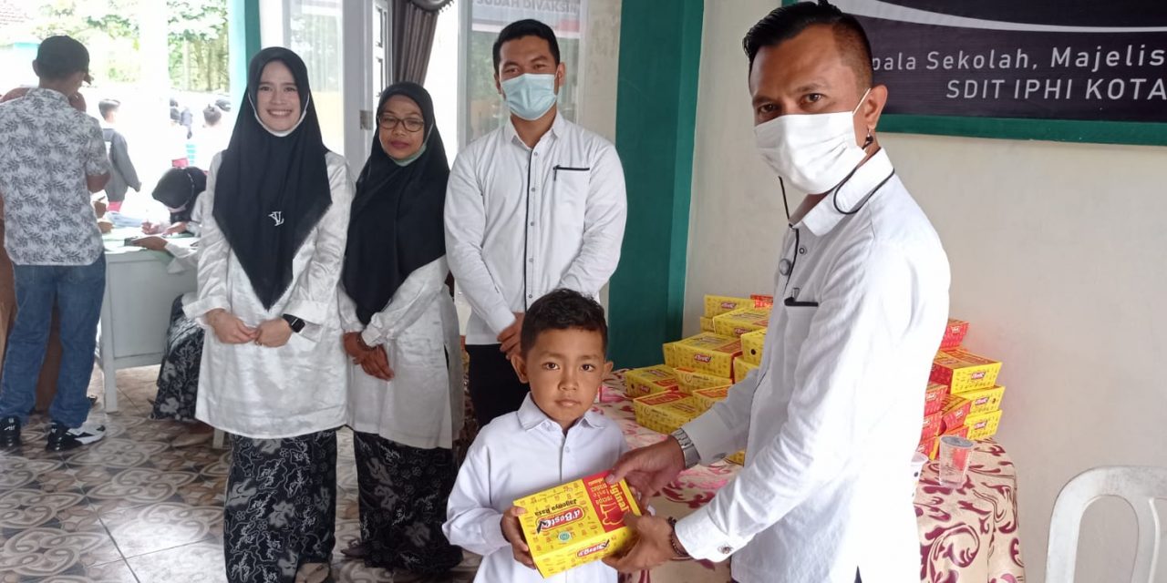 Vaksinasi Anak Usia 6-11 Tahun di SD IT IPHI, Pemko Payakumbuh Pulihkan Pembelajaran Tatap Muka