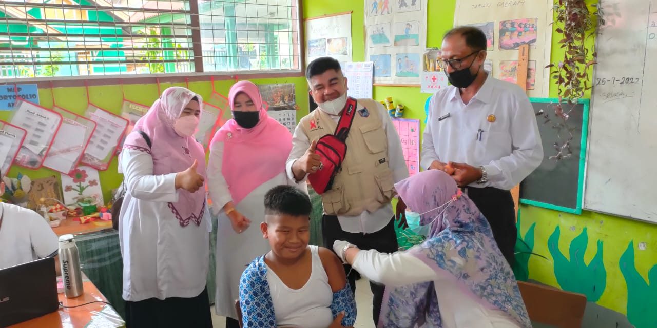 Capai Herd Immunity! SDN 58 Batang Agam Kelurahan NDB Laksanakan Vaksin Covid-19 Anak Usia 6-11 Tahun