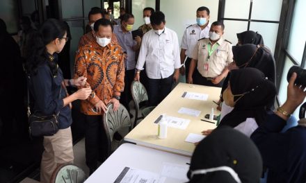 Mendagri Tinjau Terminal Feri Internasional Nongsapura Bahas Kunjungan Wisatawan