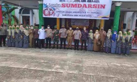 Bupati Safaruddin Pantau Pelaksanaan Vaksinasi Anak Usia 6-11 Tahun di Kab Limapuluh Kota
