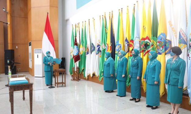 Lantik Penjabat Ketua TP PKK di Lima Provinsi, Tri Tito Karnavian Dorong Para Pengurus Pedomani Beberapa Hal