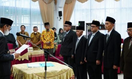 Pengurus Baznas 50 Kota Periode 2022-2027 Dilantik Bupati Safaruddin