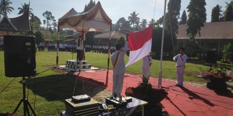 Bupati Safaruddin Pimpin Upacara Hardiknas Di Guguak