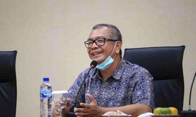 Tak Peduli Isu Miring Tentang Dirinya, Walikota Riza Falepi Tetap Focus Lakukan Evaluasi