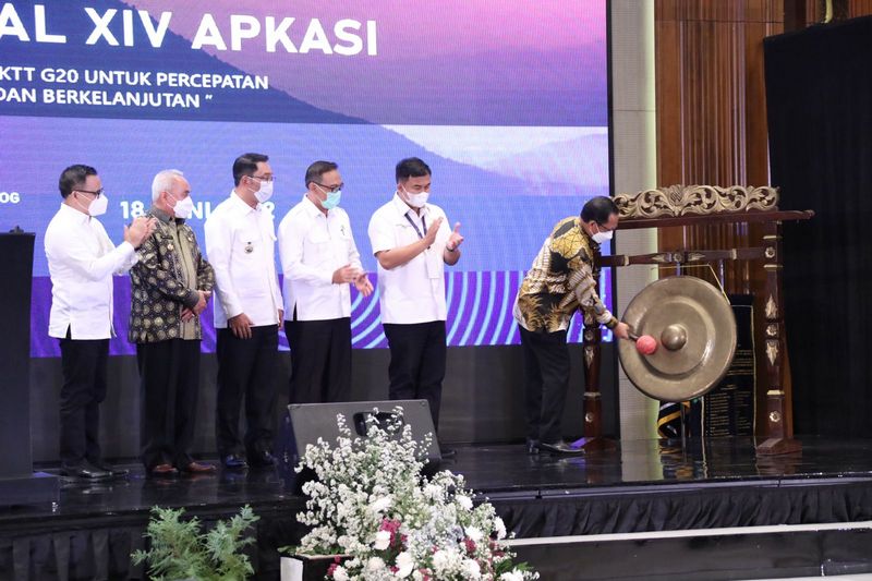 Masuki Masa Pemulihan Ekonomi, Mendagri Minta Daerah Percepat Realisasi APBD dan Permudah Investasi