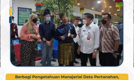 Berbagi Pengetahuan Manajerial Data Pertanahan, The Netherland Cadastre Kunjungi Kantah Kota Pekanbaru
