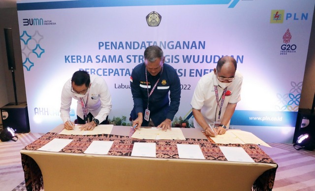 Kementerian ESDM Gandeng PLN dan Pertamina Percepat Konversi Motor BBM ke Motor Listrik