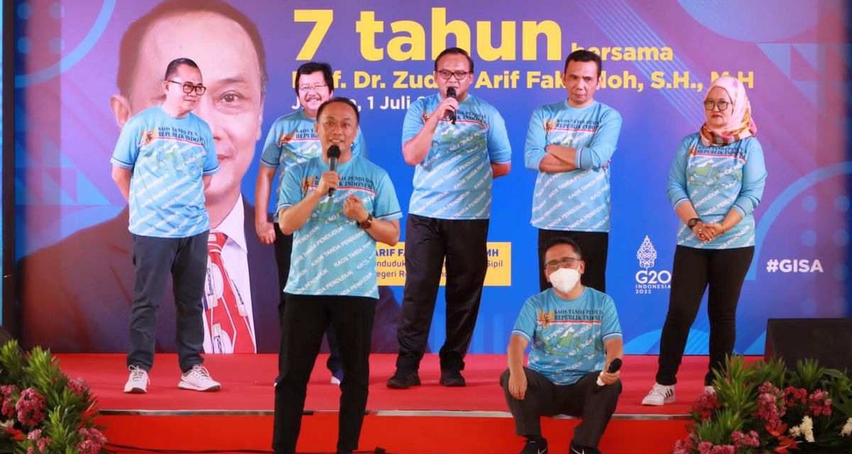 Syukuran 7 Tahun Menjabat, Dirjen Dukcapil Dukung Perlindungan Pekerja Migran