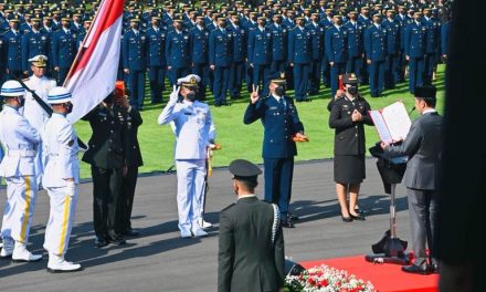 Pimpin Prasetya Perwira Tahun 2022, Presiden Jokowi Lantik 754 Perwira Remaja TNI dan Polri