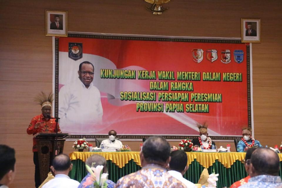 Wamendagri: Pembentukan DOB Jadi Momentum Penting untuk Angkat Harkat dan Martabat Rakyat Papua