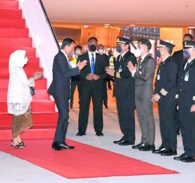 Presiden Jokowi dan Ibu Iriana Tiba di Tanah Air Usai Lakukan Kunjungan ke Kawasan Asia Timur